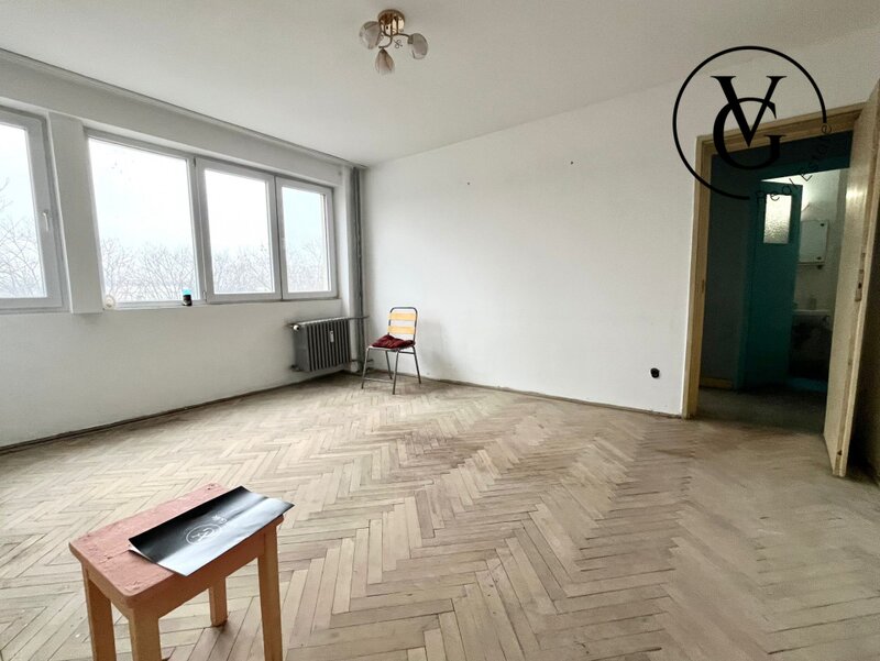 Titan Apartament 3 camere  Metrou Titan  Bloc Potcoava