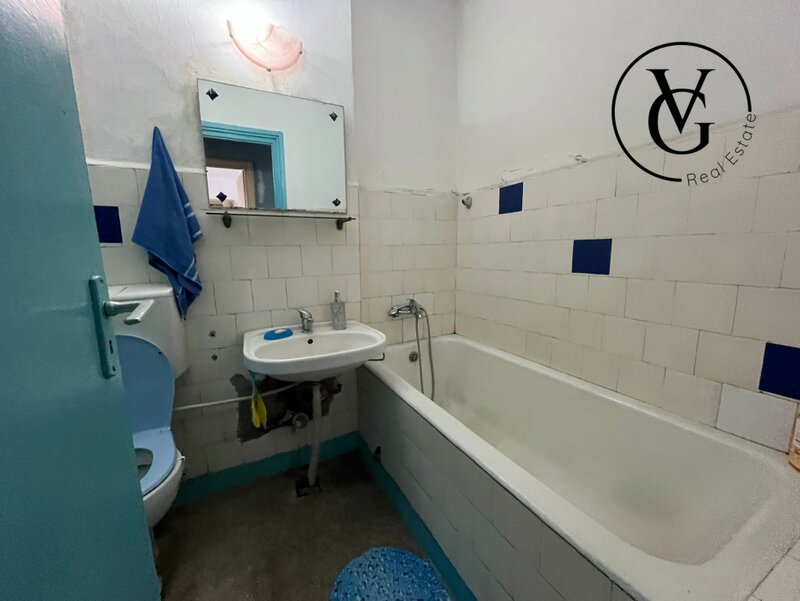 Titan Apartament 3 camere  Metrou Titan  Bloc Potcoava