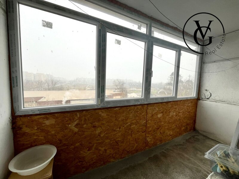 Titan Apartament 3 camere  Metrou Titan  Bloc Potcoava