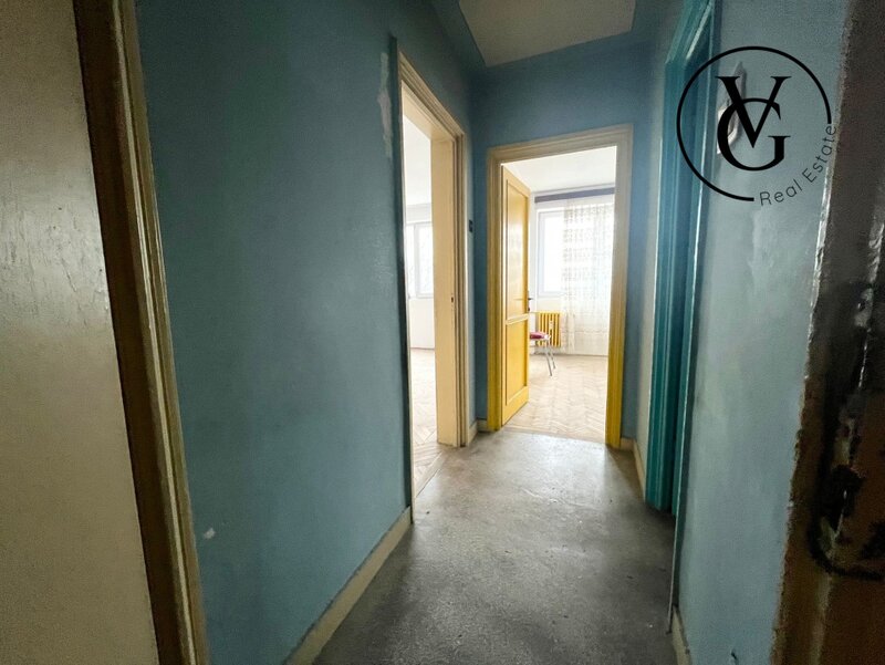 Titan Apartament 3 camere  Metrou Titan  Bloc Potcoava